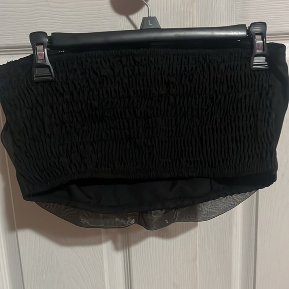 Black top from SHEIN size L brand new - Picture 2 of 2